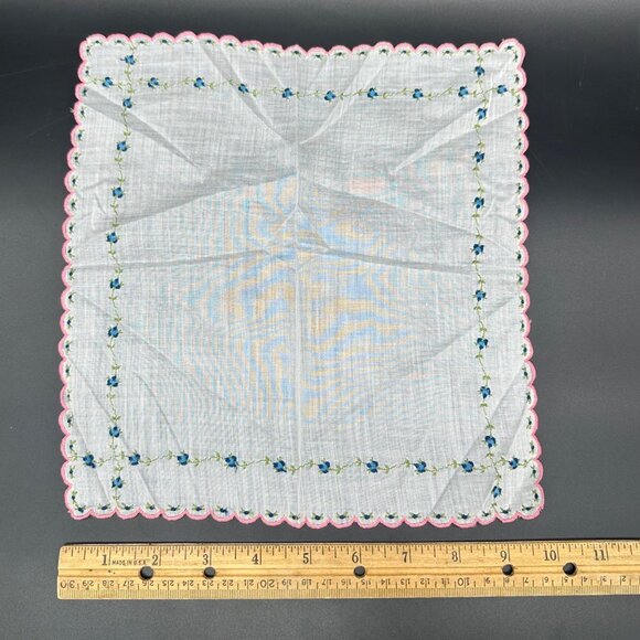 Vintage Handkerchief White Blue Floral Embroidery Pink Scalloped Edge Hankie - Picture 6 of 6